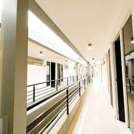 New Surya Hotel Banyuwangi  Esterno foto