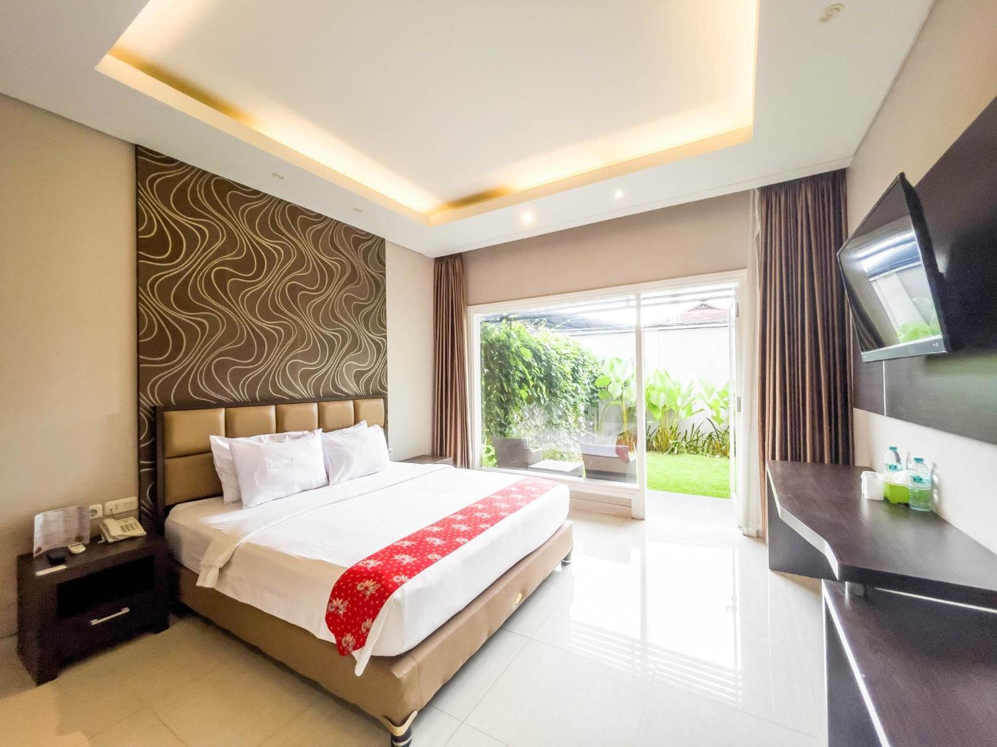 New Surya Hotel Banyuwangi  Esterno foto