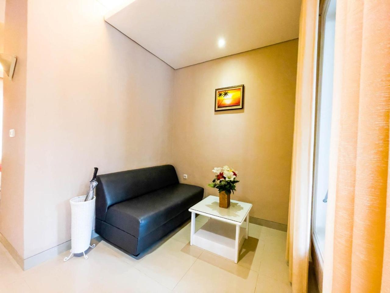 New Surya Hotel Banyuwangi  Esterno foto